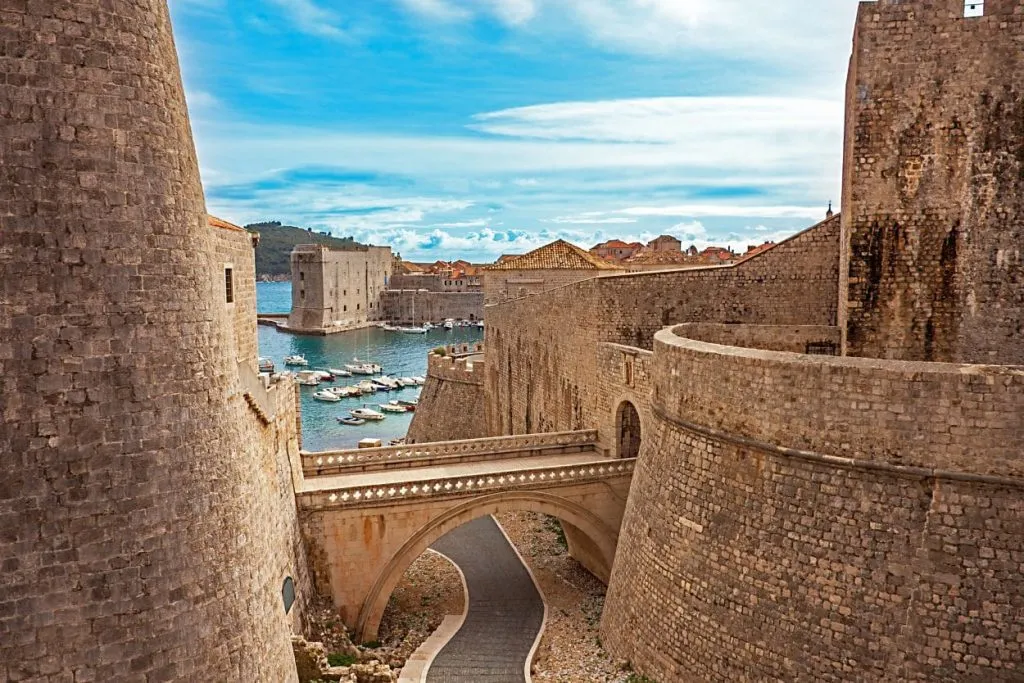 Les murs du fort de Dubrovnik