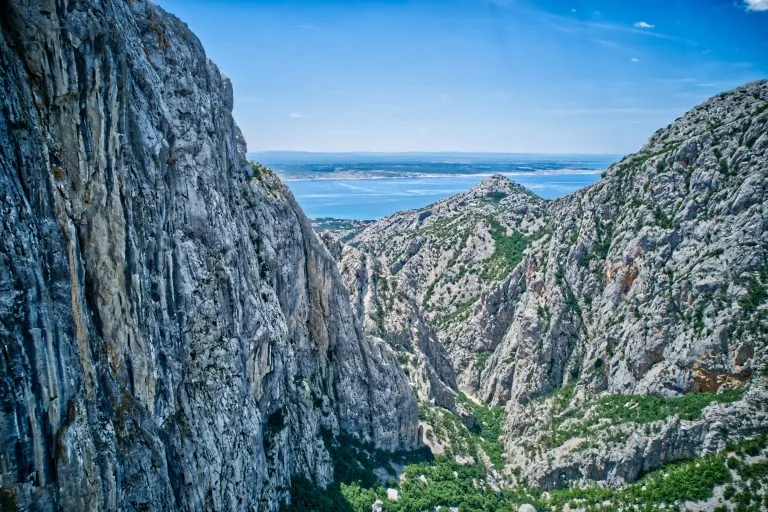 Kroatia Paklenican kansallispuisto ekstra laaja panoraama Kroatiassa, Euroopassa